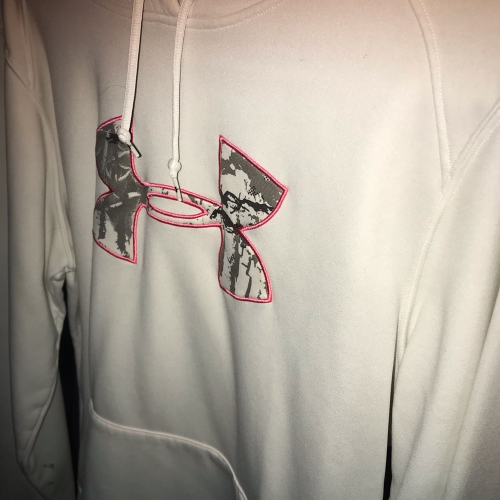 Under armor camouflage hoodie Women or men